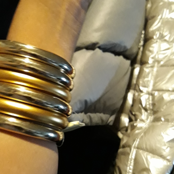 Stackable Goldtone Bangles - Picture 2 of 3